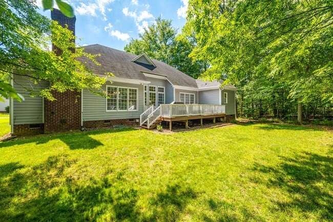 Building Photo - Exceptional 4 Bedroom Ranch in Steele Creek!