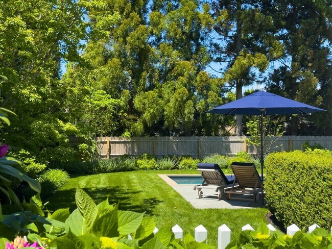 Building Photo - 61 Jennings Ave