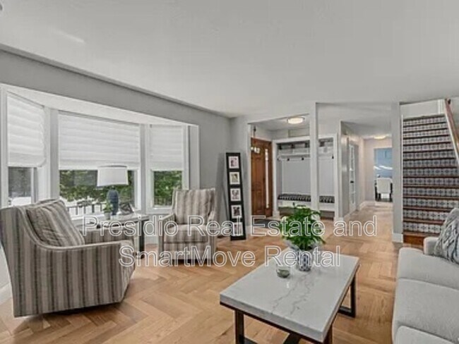 Building Photo - 10927 S Lostwood Dr