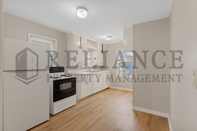 Building Photo - 1422 S Meridian Ave