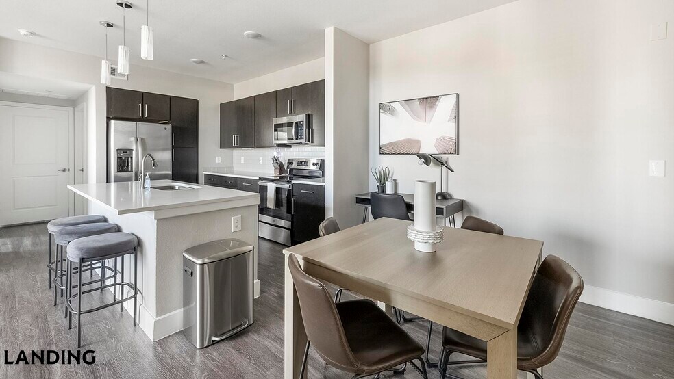 Building Photo - 729 Junction Dr