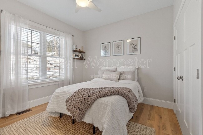 Building Photo - 57 Old Brook Rd