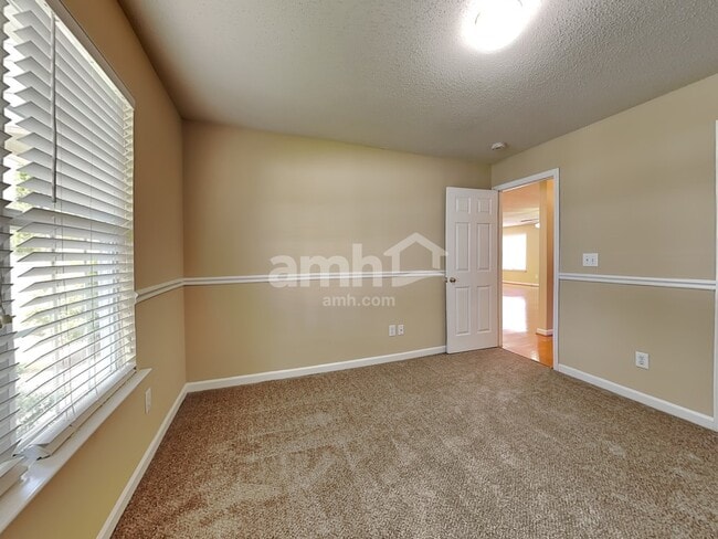 Building Photo - 273 Stone Meadow Ct