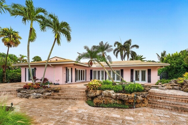 Building Photo - 122 Marlin Dr