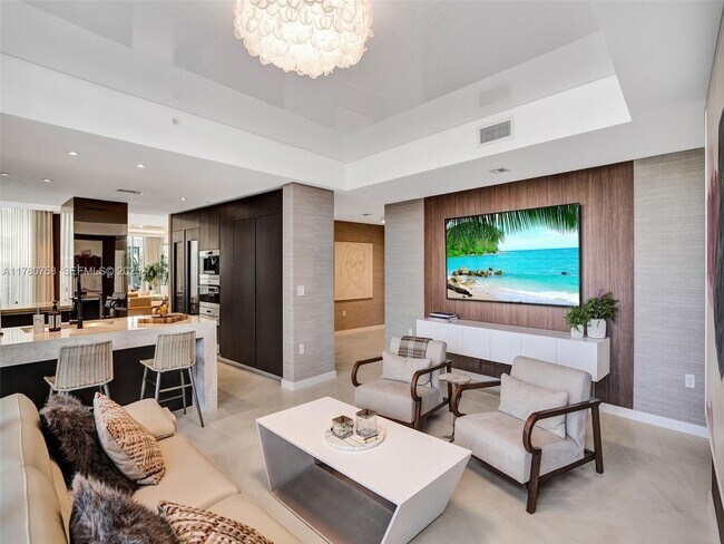 Building Photo - 2200 N Ocean Blvd