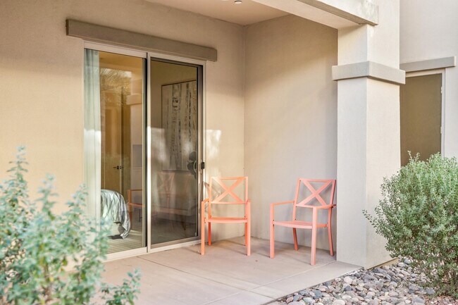 Building Photo - 1701 Retreat Cir