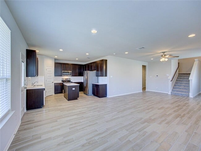 Building Photo - 128 Drifter Ln