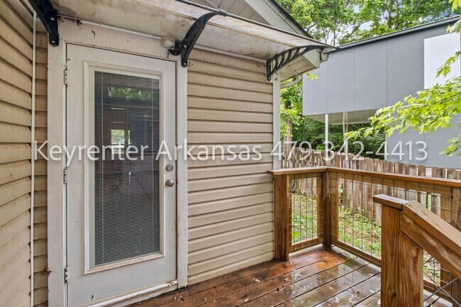 Building Photo - Classic Fayetteville Charm Near Dickson Street with Stunning Outdoor Space