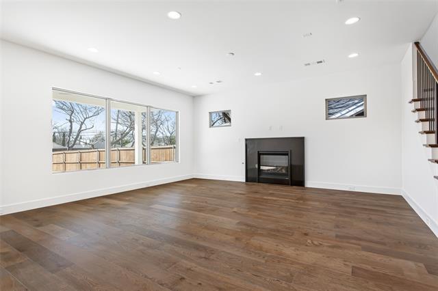 Building Photo - 1107 Mt Auburn Ave