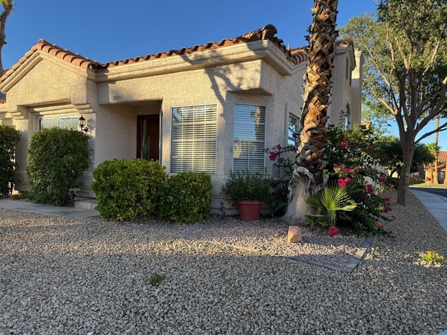 Building Photo - 8800 Crescent Ridge Ln
