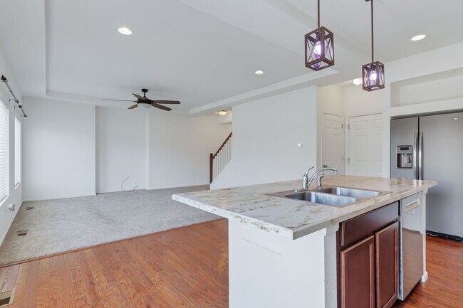 Building Photo - 10827 Ventura Ct