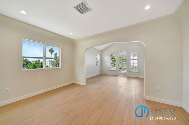 Building Photo - 2800 Winter St