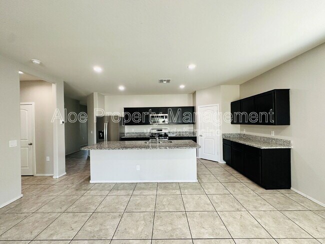 Building Photo - 3066 N Lainey Ln