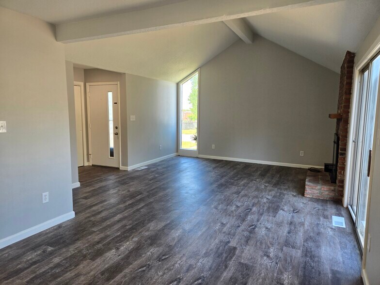 Living Room - 11315 Calico Dr
