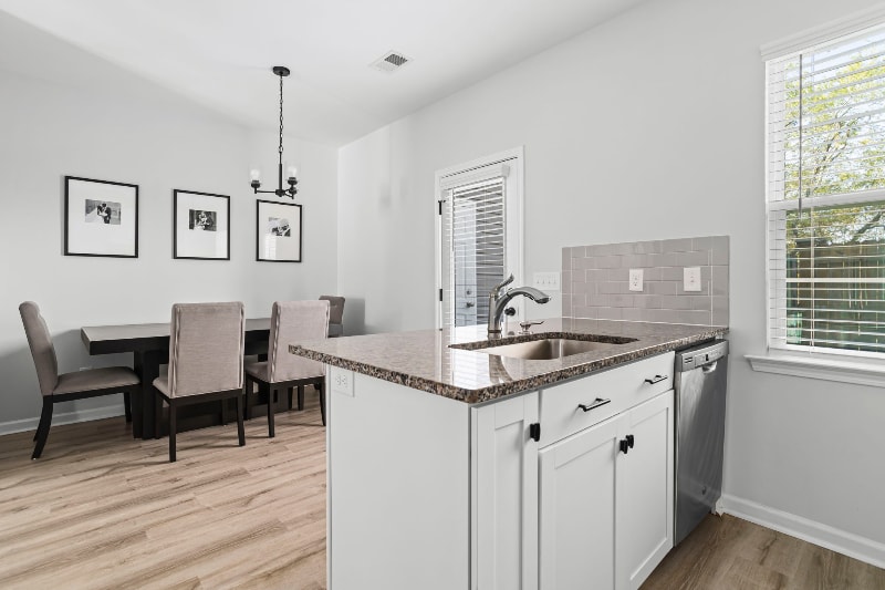 Building Photo - 193 Northwood St