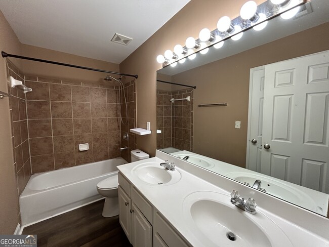 Building Photo - 3760 Elder Field Ln