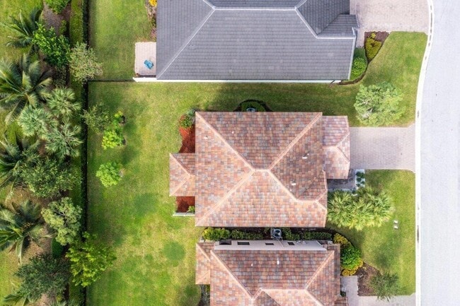 Building Photo - 5643 Sandbirch Wy