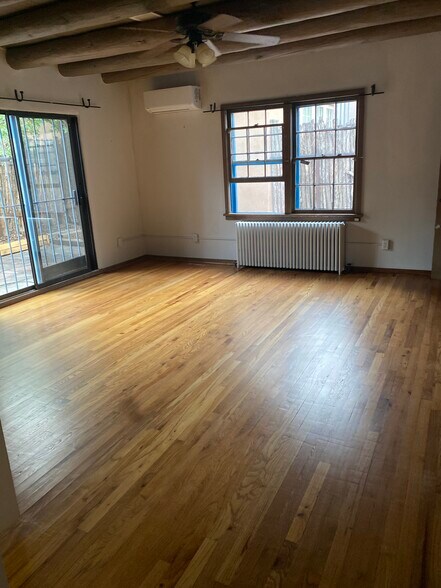Building Photo - 335 Delgado St
