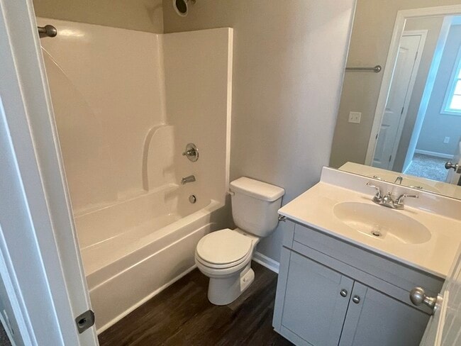 Building Photo - Antioch 3 bedroom townhome w/ 1 car garage!