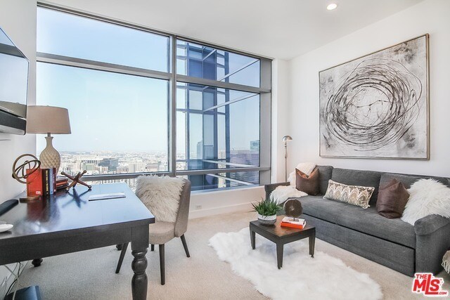 Building Photo - 900 W Olympic Blvd