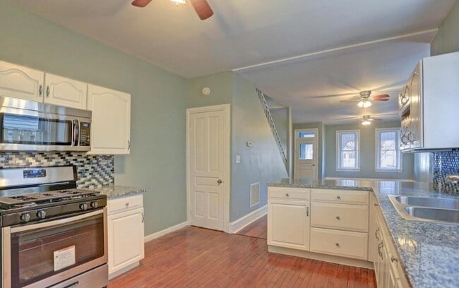Building Photo - Coming Soon! Spacious 4 Bedroom, 1 Bath Ho...