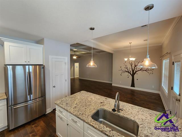 Building Photo - 101 Cascades Ct