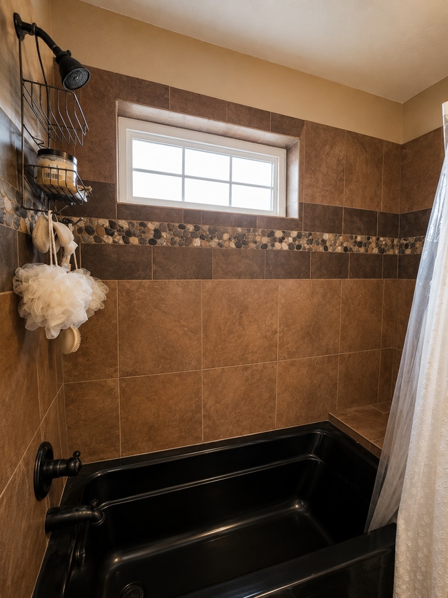 Building Photo - Beautiful 2-Story Home In Hidden River. Finished Basement. Turfed Backyard.