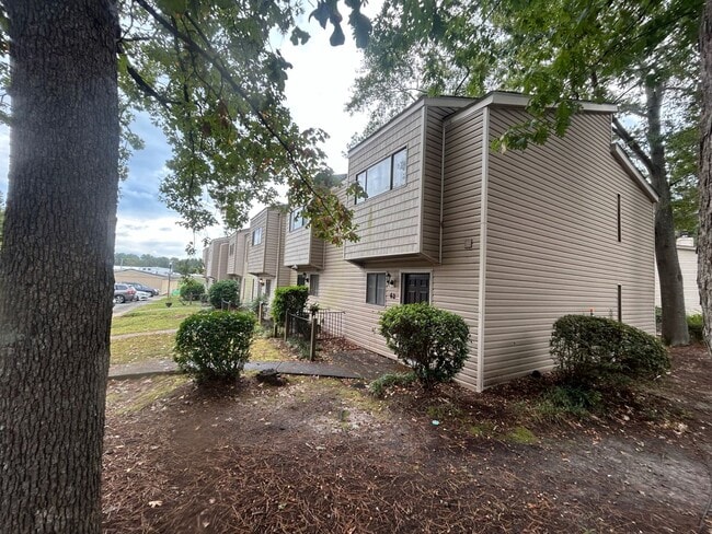 Building Photo - 240-53 Jamil Road, Columbia, SC 29210