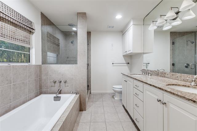 Building Photo - 3224 Villanova St