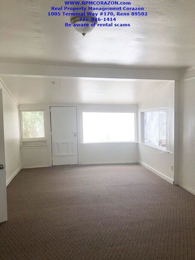 Building Photo - 317 C St