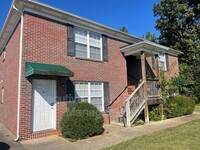 Building Photo - 115 Kenilworth Ct