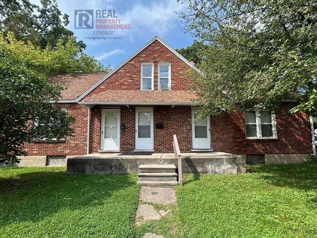 Building Photo - 109 Oakley St
