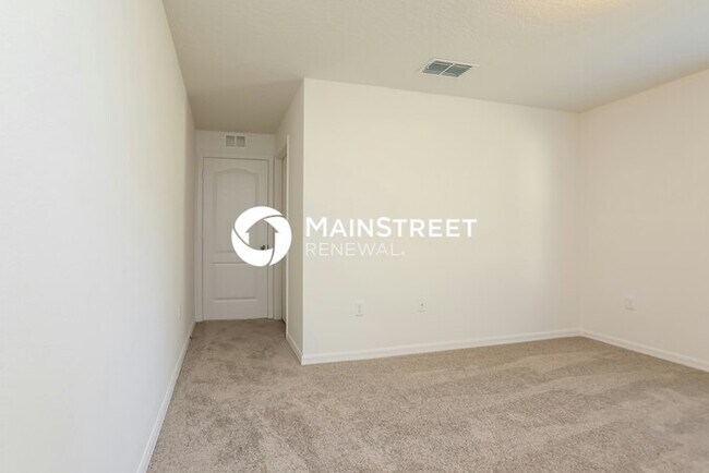 Building Photo - 3 Bedroom Pet-Friendly Home in Leesburg, FL with Main Street Renewal