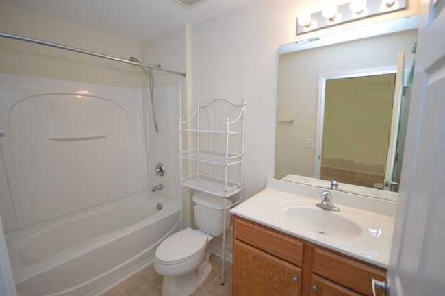 Building Photo - 3615 Bison Hill Ln