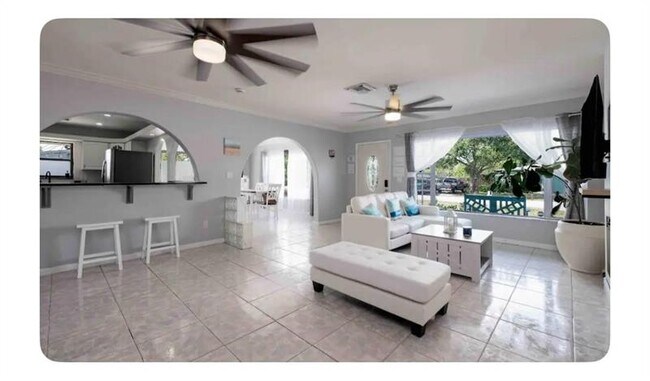 Building Photo - 536 NW 43rd St