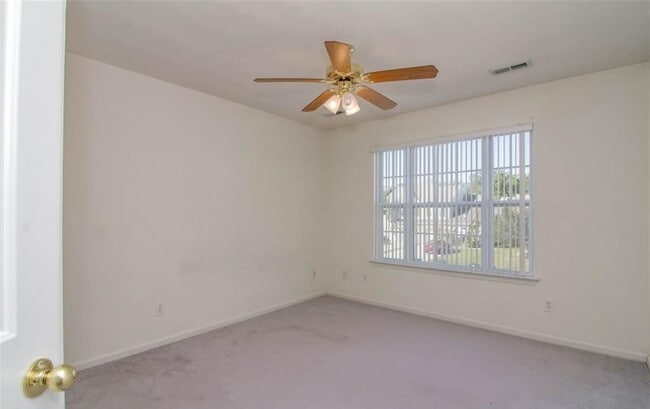 Building Photo - 2305 Bizzone Cir