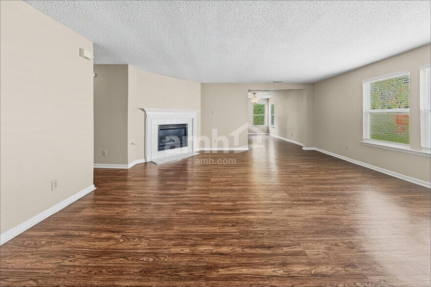 Building Photo - 12144 Brushfield Ln