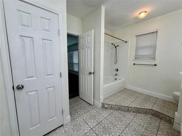 Building Photo - 6505 Hickock Dr