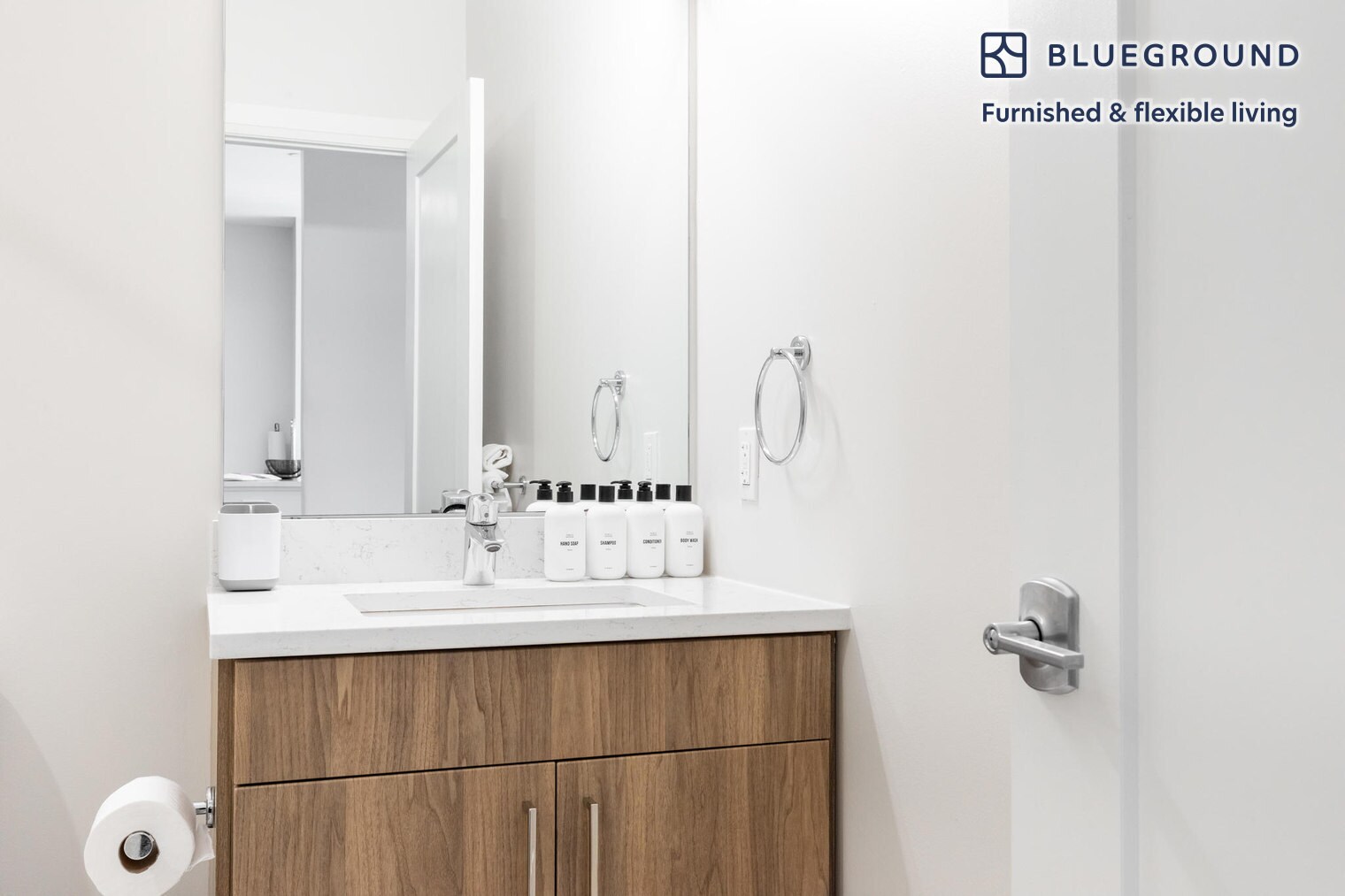 Building Photo - 28 Austin St