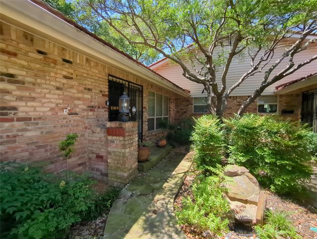 Building Photo - 9115 Boedeker Cir