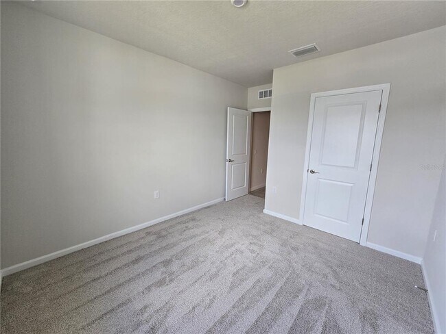 Building Photo - 456 Voltaire Dr