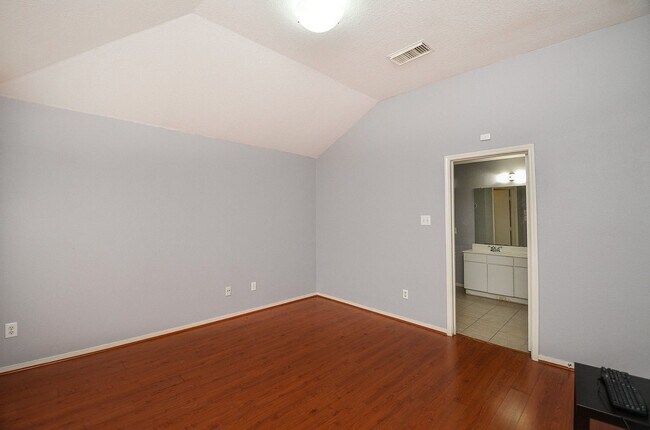 Building Photo - 2115 Bivens Brook Dr