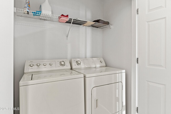 Building Photo - 14000 N 94th St