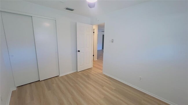 Building Photo - 8675 Lantana Dr