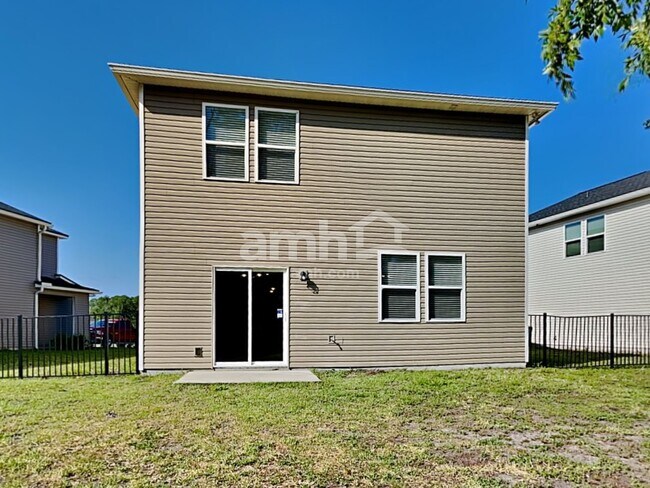 Building Photo - 8481 Highfield Ave