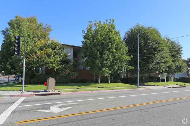 Primary Photo - Wilson Apartments