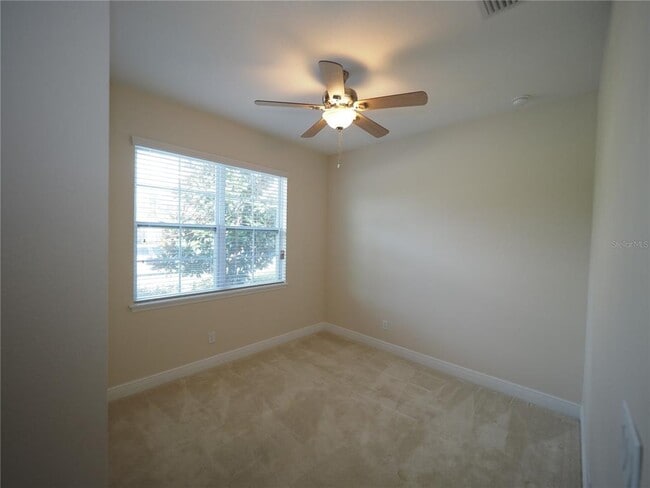 Building Photo - 995 Molly Cir