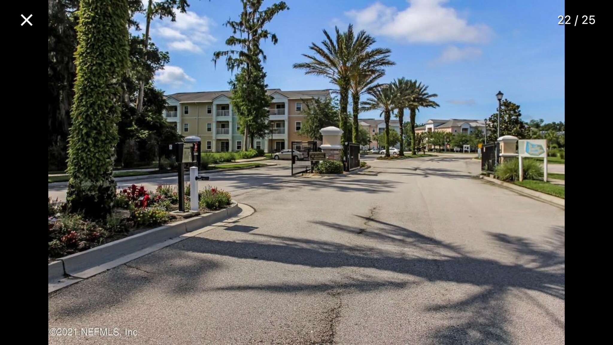 Building Photo - 8226 Green Parrot Rd