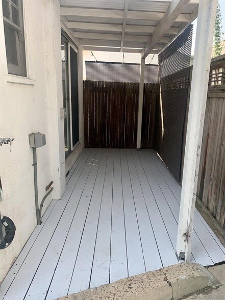 Building Photo - 7855 Exchange Pl