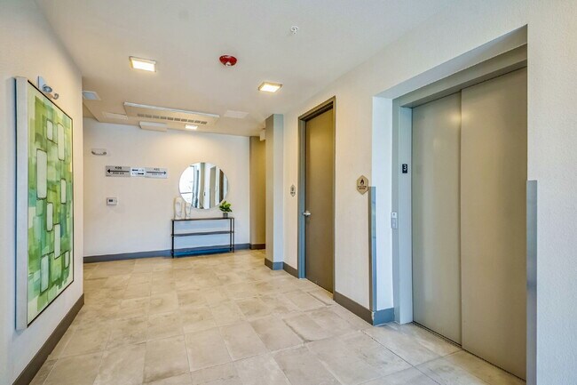 Building Photo - Don’t Miss Out on this 2 Bed/2 Bed in Litt...